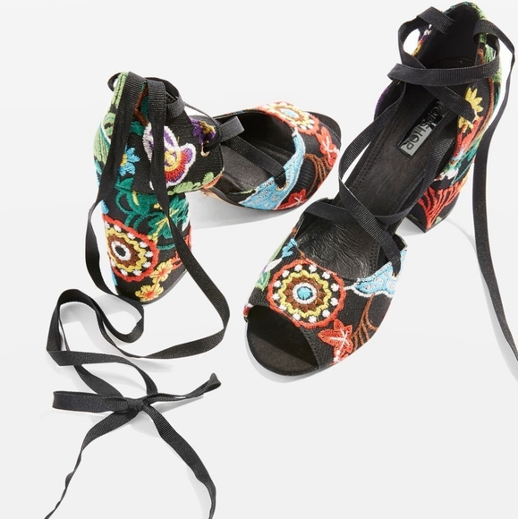 Topshop Shoes - TOPSHOP Embroidered Floral Lace Up Chunky Heels Size 7.5